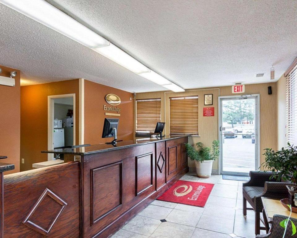 Econo Lodge Near Quantico Marine Base Dumfries Exterior foto